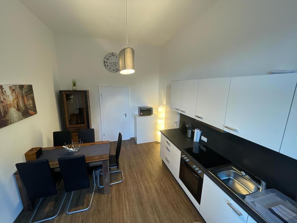 Charmante Wohnung Am Neckar バートヴィンプフェン エクステリア 写真
